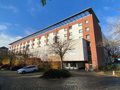 Wohn- und Geschäftshaus und Hotel mit 148 Zimmern gesammt ca. 16.800 m² Wandsbek Hamburg